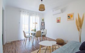 Beautiful Apartment 200M From Beach